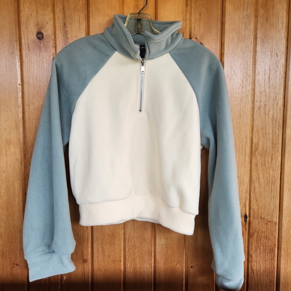 DAZY Two Tone Raglan Sleeve Half Zipper Fleece Pullover, Size M (US 2) - Picture 4 of 6